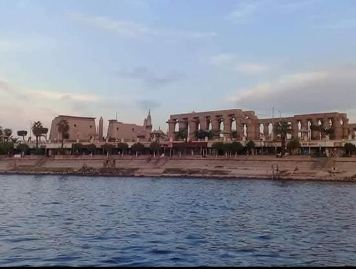 Luxor.
